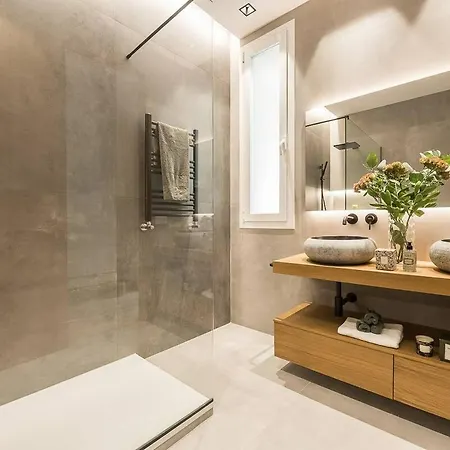 Apartamento 5bdr - Antes De Reservar What'app 0034-681-346-245 Para Reservar! Apartamento *