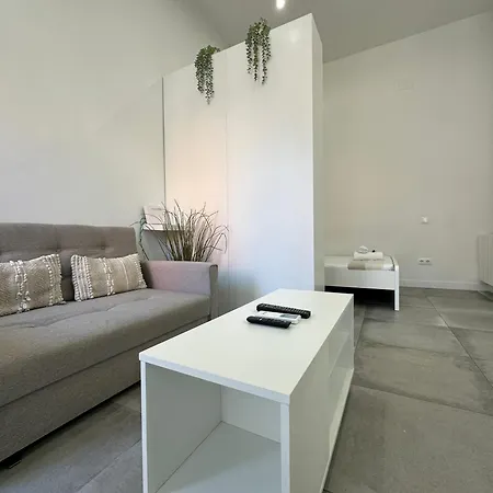 Apartamento Andres Tamayo Av America Madrid