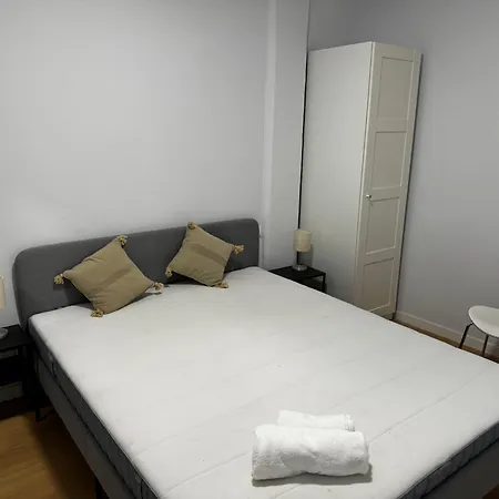 Exyca Castellana Apartment Madrid