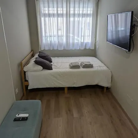 Andres Tamayo Calle, Apartamento En Av America Y Diego De Leon Apartment *