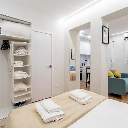 Luxe In Ponzano Мадрид