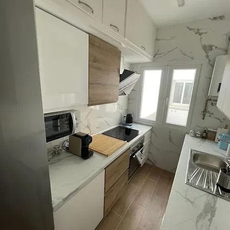 Piso De 3 Recien Renovado A 15 Mins De Sol Apartment