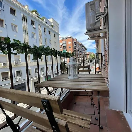 Piso De 3 Recien Renovado A 15 Mins De Sol