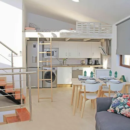 Apartment Hermoso Atico En El Centro De