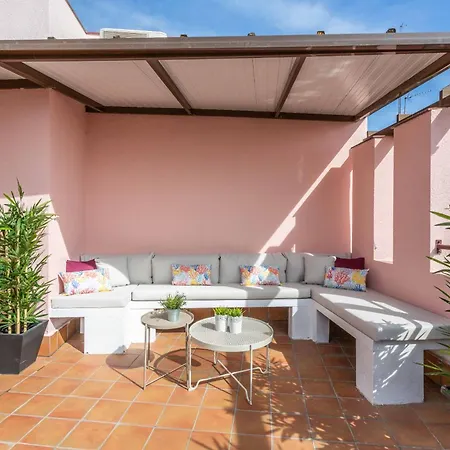 Mit House Madville En Apartamento