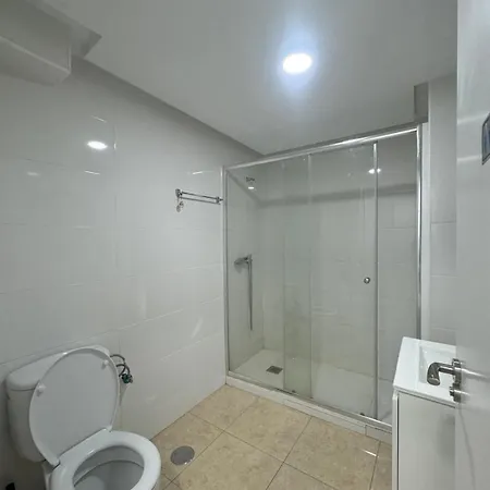 Enjoy The Stars Alondra Guest house Madrid