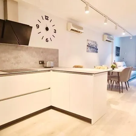 Oshun Sanchinarro Ii Apartment Madrid