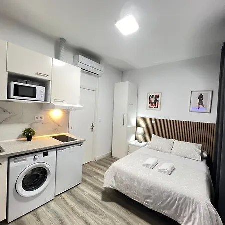 Quiet Apartment *