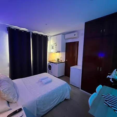 Quiet Apartment *