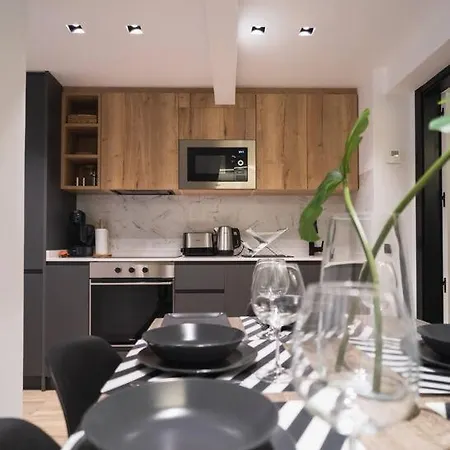 Apartment Amazing 2bd 2bth By Madrid4you *