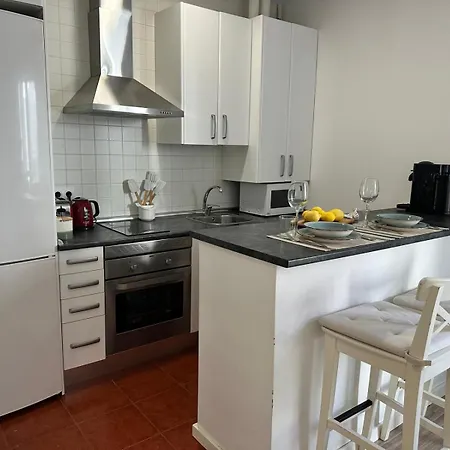 Piso En Pleno Centro De Apartamento *