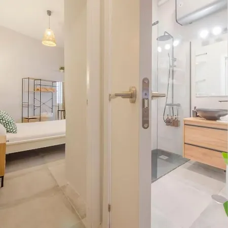 Cool Deluxe Interior Design A 2 Min De Gran Via Apartment Madrid