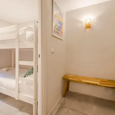 Cool Deluxe Interior Design A 2 Min De Gran Via * Madrid