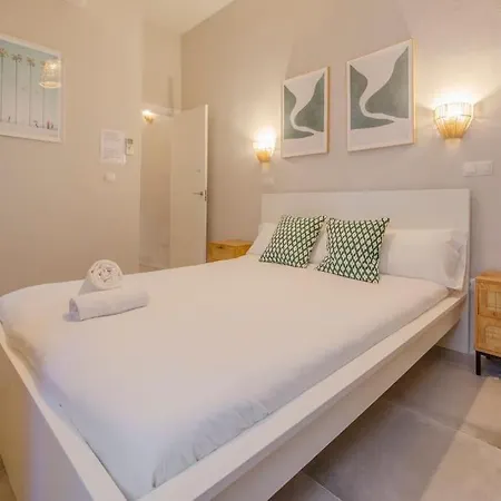 Cool Deluxe Interior Design A 2 Min De Gran Via