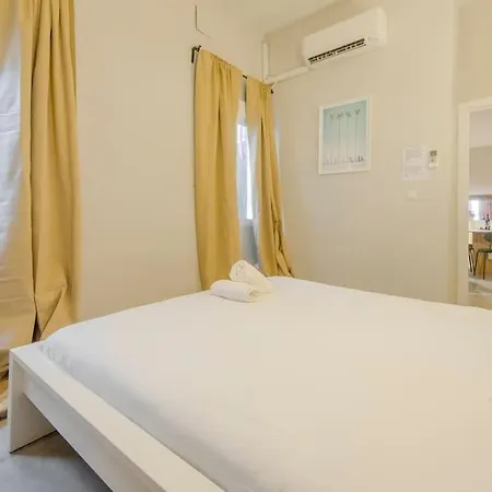 Cool Deluxe Interior Design A 2 Min De Gran Via