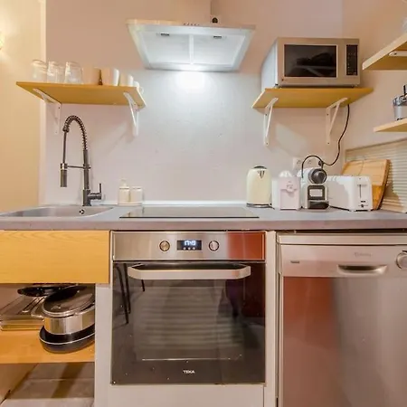 Cool Deluxe Interior Design A 2 Min De Gran Via *