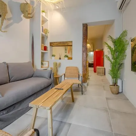 Cool Deluxe Interior Design A 2 Min De Gran Via * Madrid