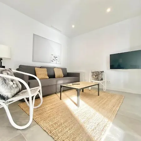 Charming Urban La Latina Apartment Madrid