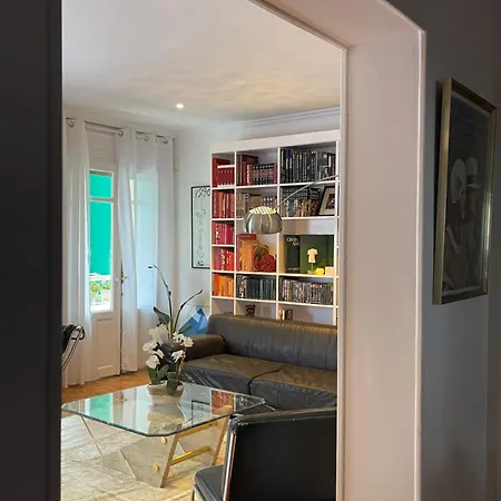 Hermoso Piso Con Ac Y Wi-fi * Madrid