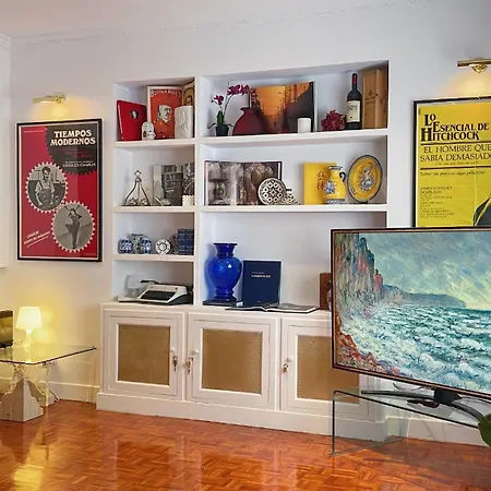 Hermoso Piso Con Ac Y Wi-fi * Madrid