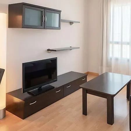 Aparthotel Airport Suites, Affiliated By Melia 2*