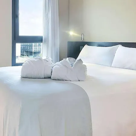 Airport Suites, Affiliated By Melia Aparthotel