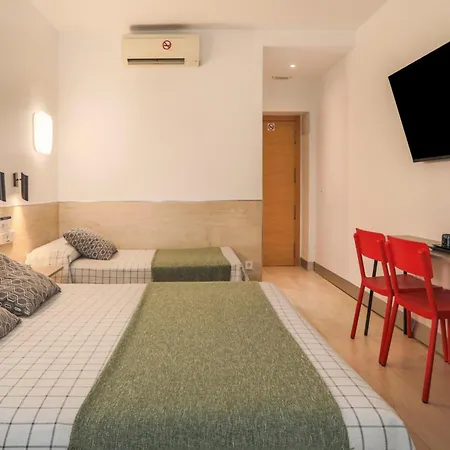 Castilla Ii Puerta Del Sol Guest house