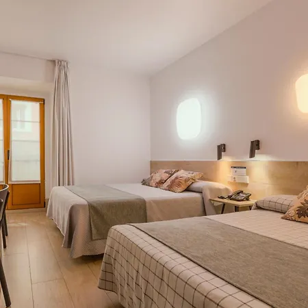 Castilla Ii Puerta Del Sol Guest house 2*