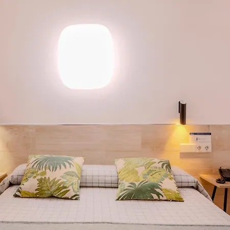 Castilla Ii Puerta Del Sol Guest house 2*