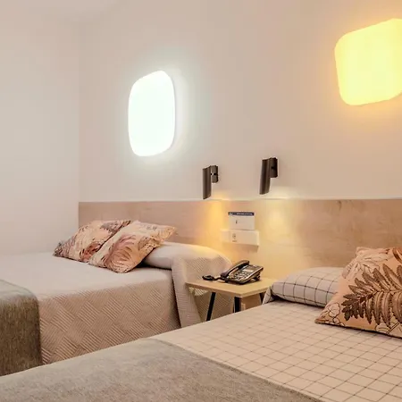 Castilla Ii Puerta Del Sol Guest house