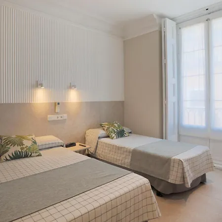 Castilla Ii Puerta Del Sol Guest house