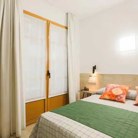 Castilla Ii Puerta Del Sol Guest house 2*