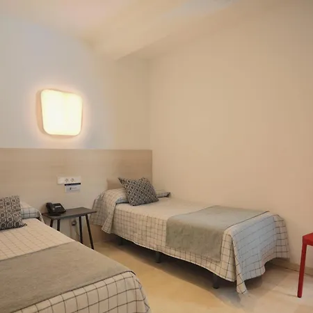 Guest house Castilla Ii Puerta Del Sol 2*