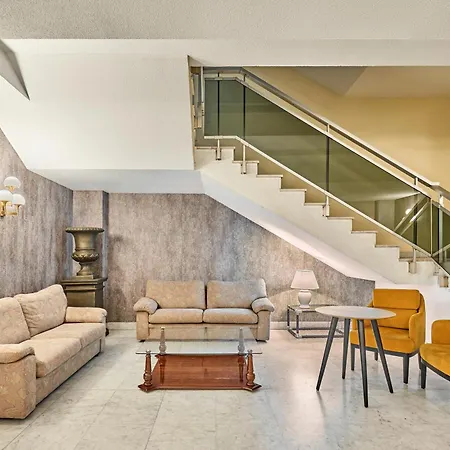 Juan Bravo Aparthotel
