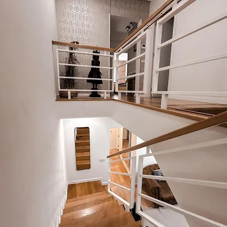 Apartment Impresionante Triplex En Canaleja, Sol Madrid