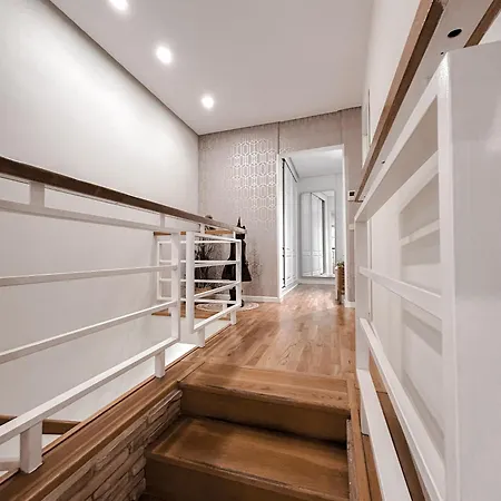 Apartment Impresionante Triplex En Canaleja, Sol