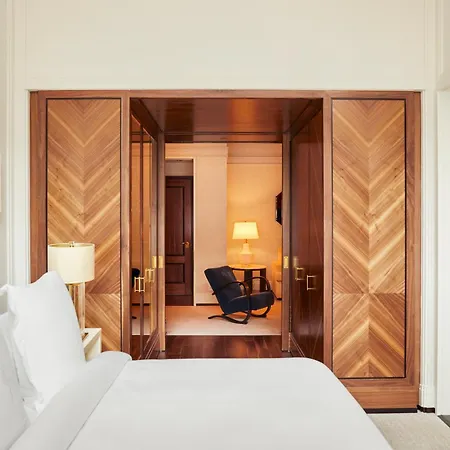 Four Seasons 5*