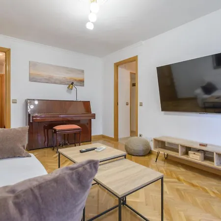Guestready - Confy Flat In *