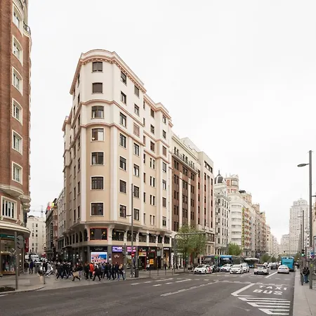 Reformado 6 Personas En Plena Gran Via Alquiler Temporal Madrid