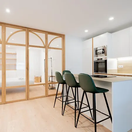 Apartamento Reformado 6 Personas En Plena Gran Via Alquiler Temporal *