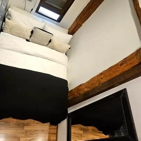 Pequeno Apartamento En El Centro * Madrid
