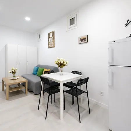 Piso Nuevo Lavapies, Wifi, Smart Tv Apartment