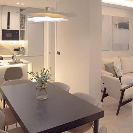 Apartment Plaza Espana Vii Calle Isabel La Catolica 2br 2bh