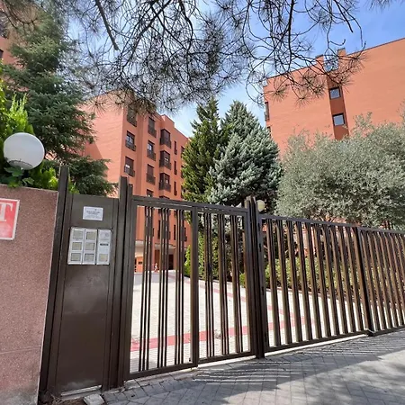 House Samaniego 12 * Madrid