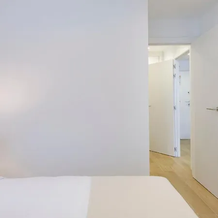 Alejandro Dumas Exclusive Living Apartment Madrid