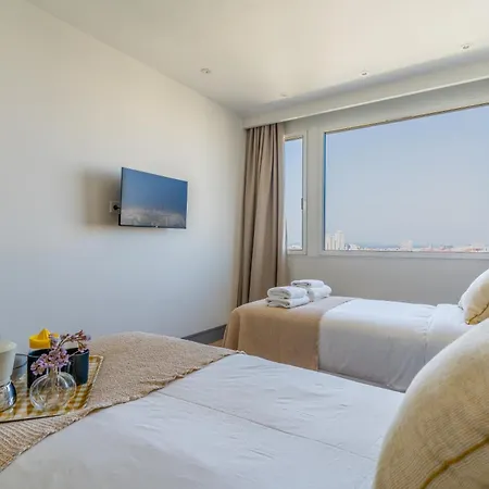 Modern And Bright-2bedrooms 1bathroom-colon Apartment Madrid