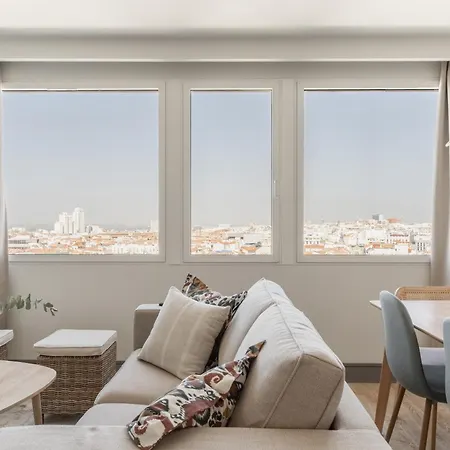 Modern And Bright-2bedrooms 1bathroom-colon Apartment *