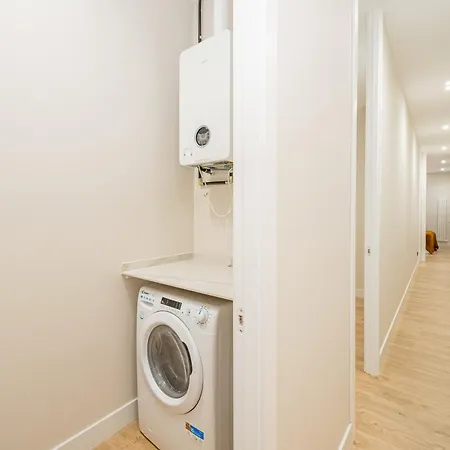 Apartment Centro Xxi Calle Principe 3br 3bh Madrid