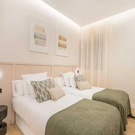 아파트 Centro Xxi Calle Principe 3br 3bh 마드리드