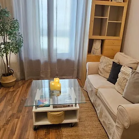 Apartment Pequeno En El Centro De